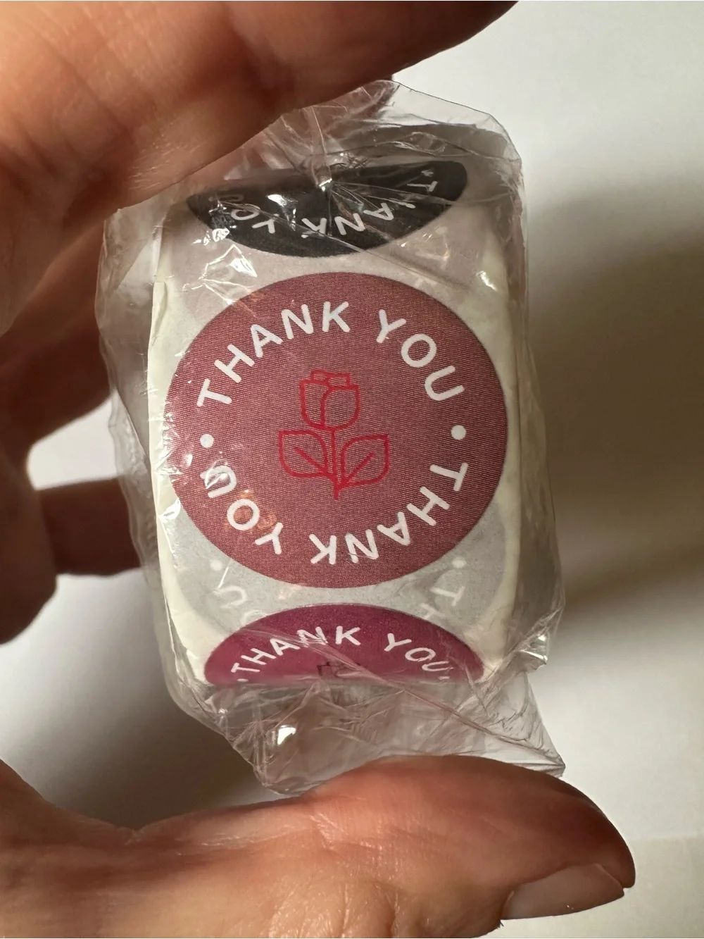 💜 NWT Multi-Color Rose Circle Thank You Stickers (500 Stickers)